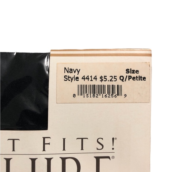 Vintage Berkshire sealed Navy Petite/Q Queen Full Figure Pantyhose - Picture 3 of 5